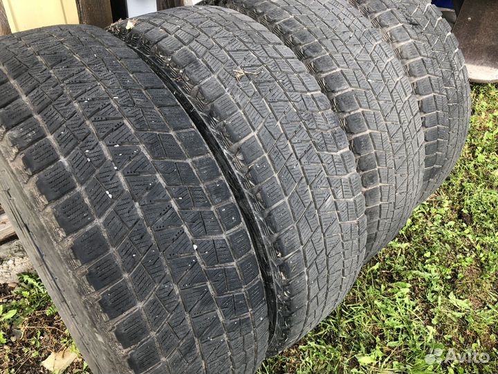 Bridgestone Blizzak Ice 225/65 R17