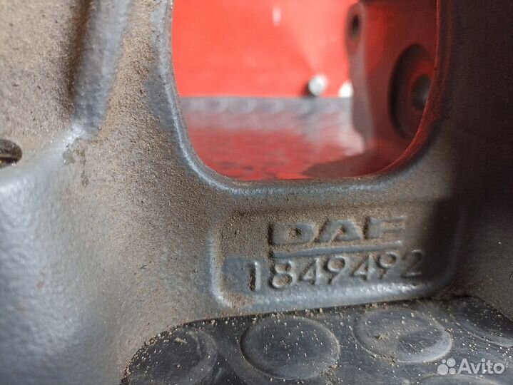 Кронштейн передней рессоры левый Daf XF106