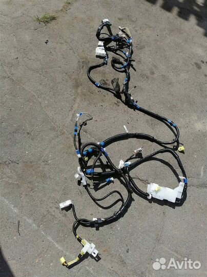 Проводка салона левая Toyota Rav4