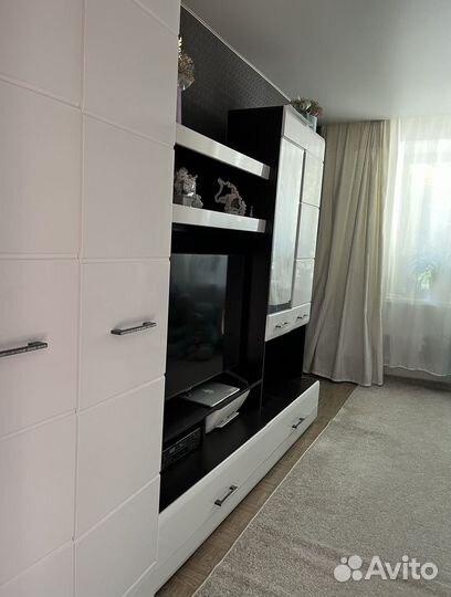 Стенка в гостиную со шкафом