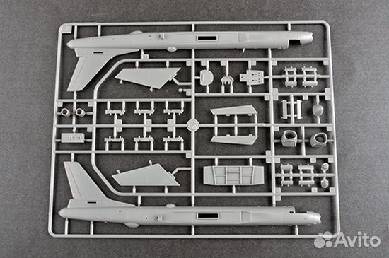 Сборная модель самолета Trumpeter 03930