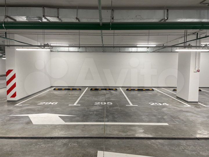 Машиноместо, 13 м²