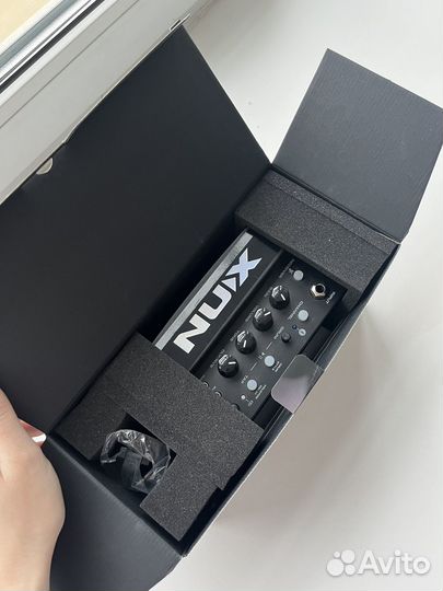 Портативный комбоусилитель NUX Mighty-Air