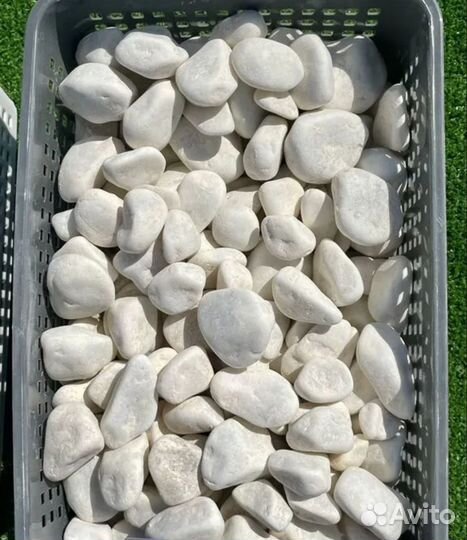 Галька белая мраморная фракции 10-20
