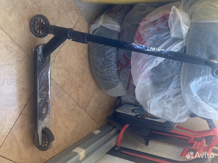 Самокат трюковой