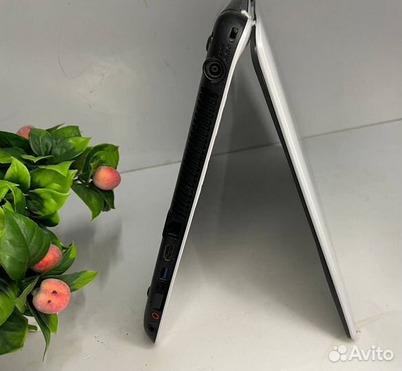 Ноутбук Sony Vaio Intel Core i3/8GB/223GB