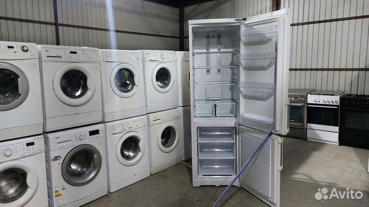 Холодильник бу Hotpoint-Ariston hbd1201.09