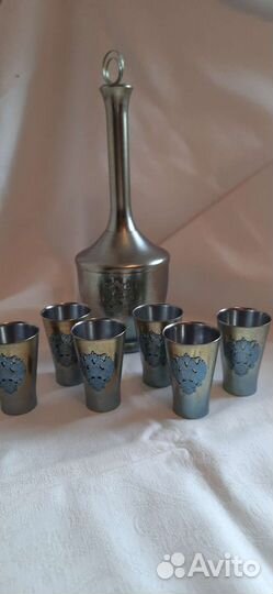 Графин с рюмками, цирконий