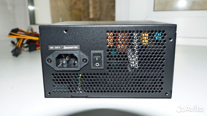 Блок питания Chieftec core 700W (Core BBS-700S)