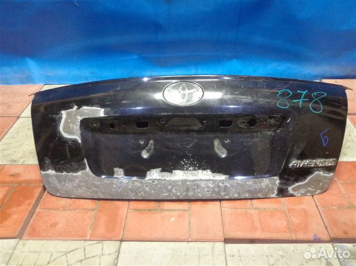 Крышка багажника Toyota Avensis ZZT251L 2003-2008