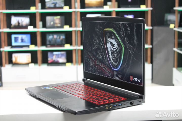 Игровой ноутбук MSI Katana с RTX3050