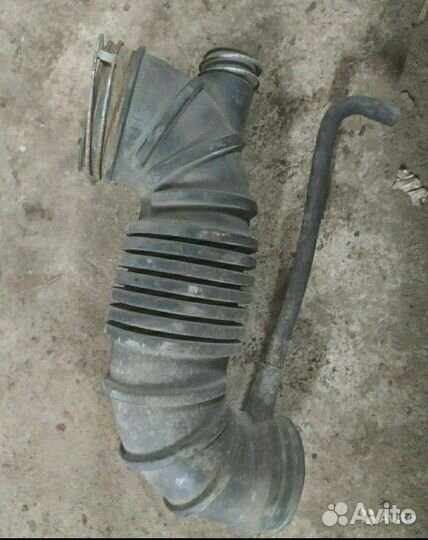 Гофра воздушного фильтра Mitsubishi Space Wagon