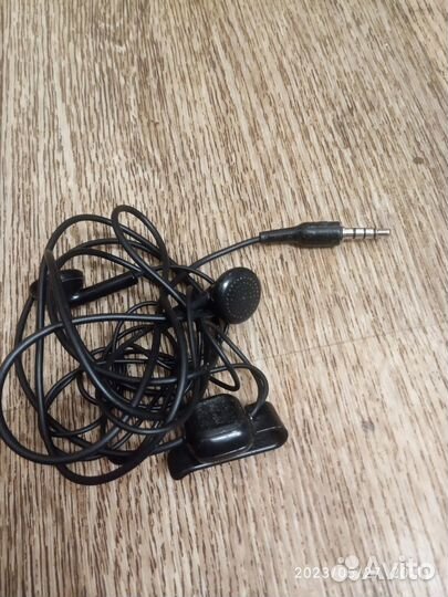 Проводные наушники для Nokia и универсальные