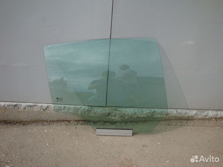 Стекло заднее правое хэтчбек Опель Астра Н Opel