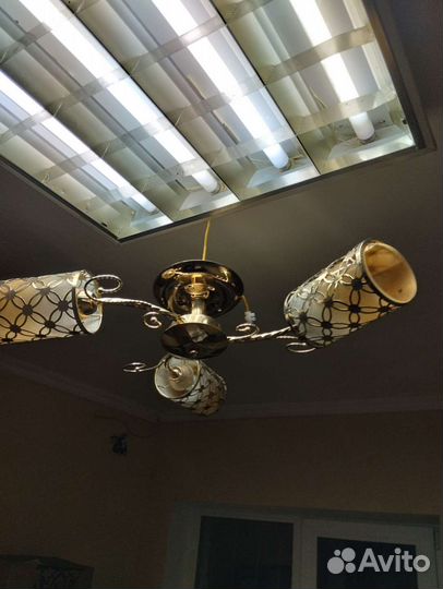 Люстра потолочная бу