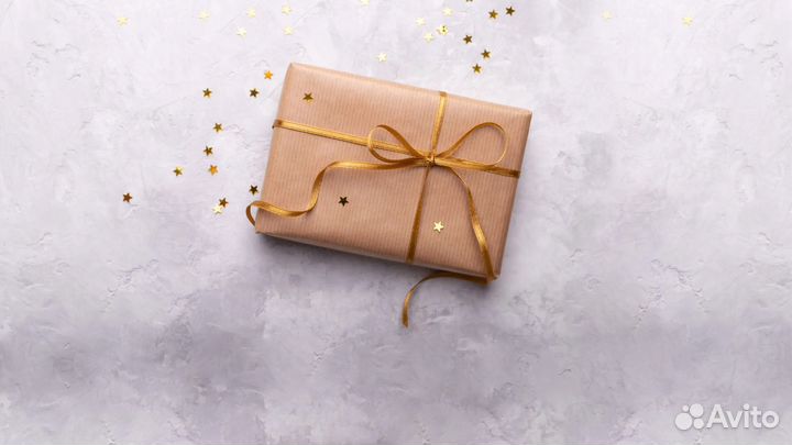 Сборщик изготовитель упаковщица подарочных наборов