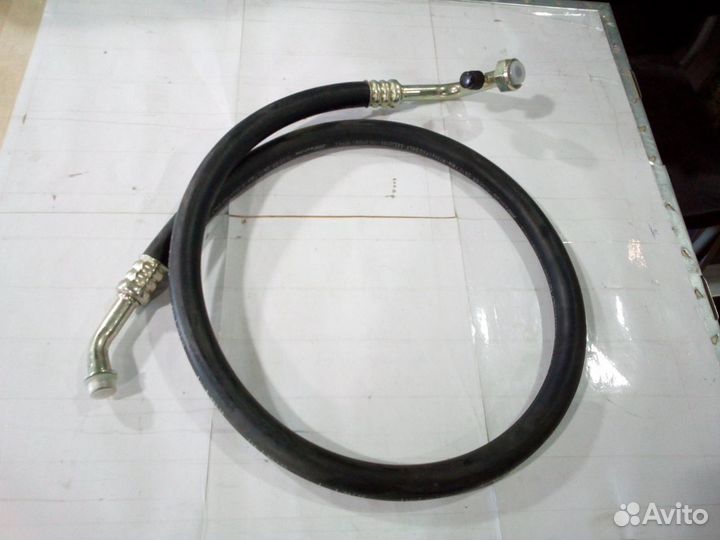 Шланг системы кондиционирования компрессор-испарит