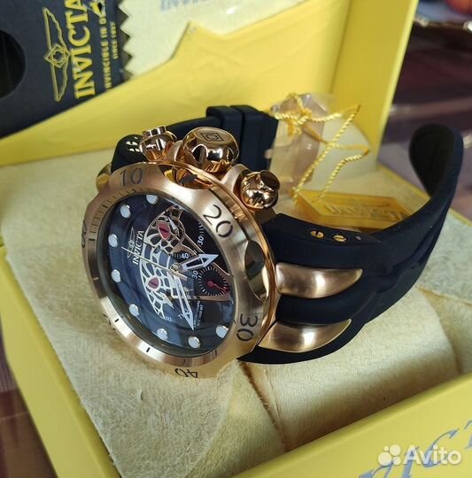 Швейцарские часы Invicta Exclusive Venom 28387