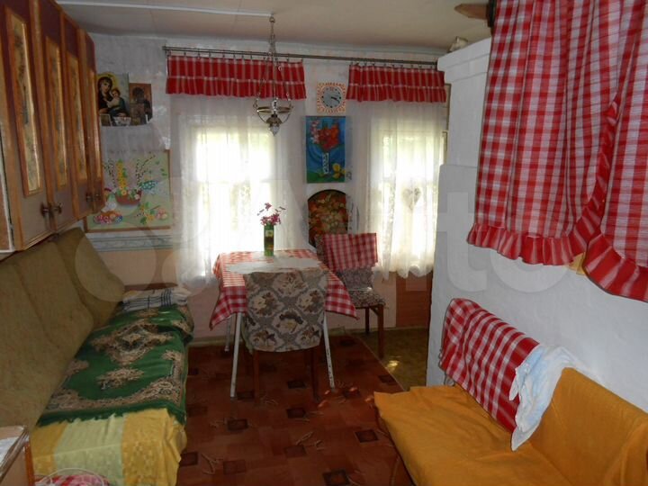 Дом 27 м² на участке 13,3 сот.