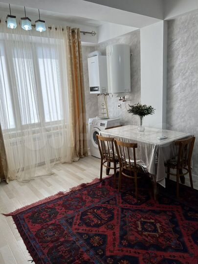 2-к. квартира, 50 м², 9/10 эт.