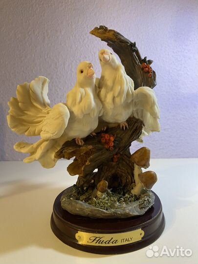 Коллекционная статуэтка 