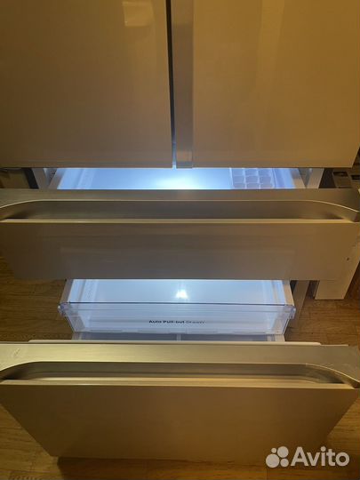 Холодильник многодверный Samsung RF50N5861FG/WT