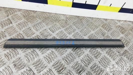 Накладка порога внутренняя левая volvo V60 1 (95D1