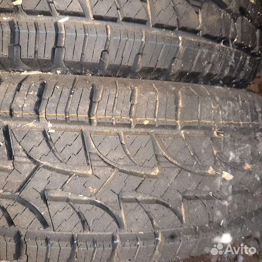 Contyre Cross Road 215/65 R16