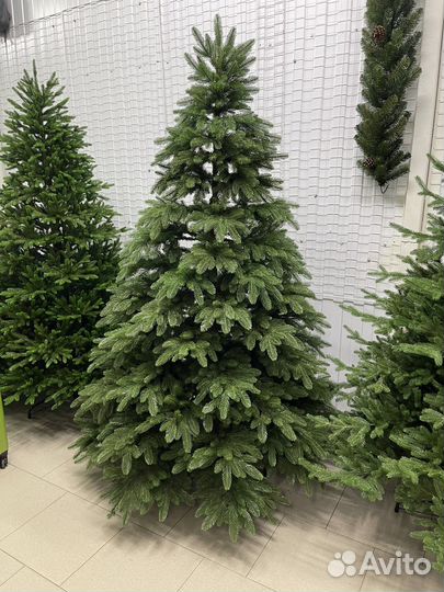 Елка искусственная