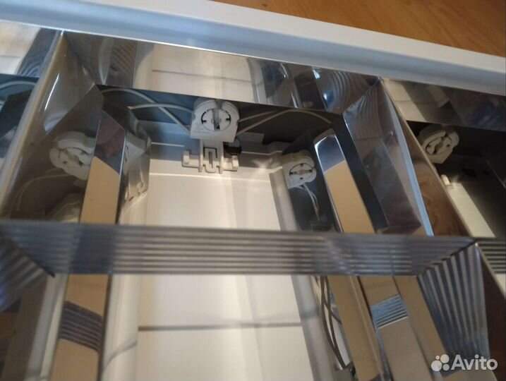 Светильник люминесцентный Армстронг накладной