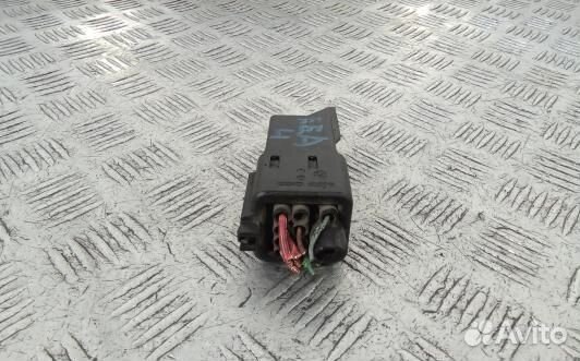 Реле накала свечей volvo XC90 1 (EEA04OK01)