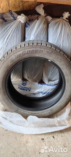 Yokohama Ice Guard IG60 215/55 R18 99Q