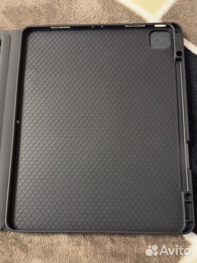 Чехол с клавиатурой для iPad Pro (M1)