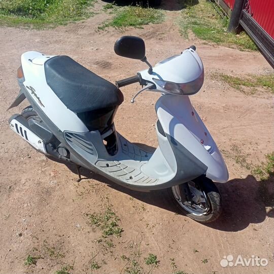 Скутер Сузуки