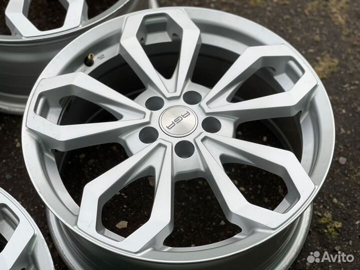 Стильные диски AGA Japan R18 5-108