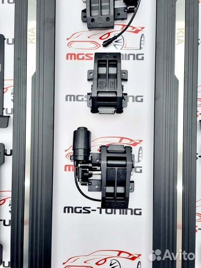 Выдвижные пороги Kia Carnival 2020+ киа карнивал