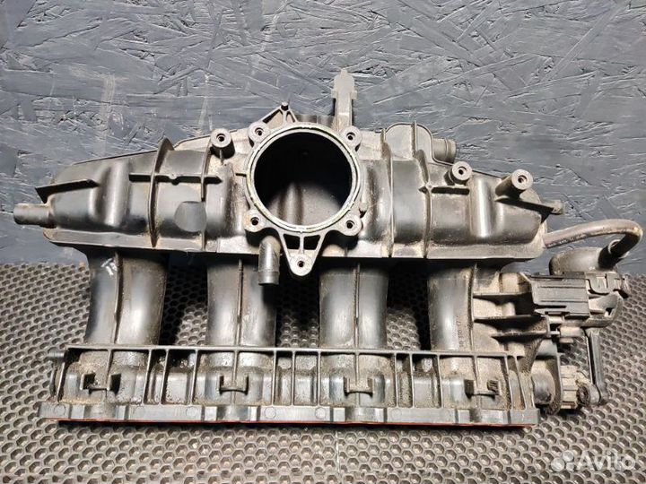 Коллектор впускной Audi Q3 CDA 2012