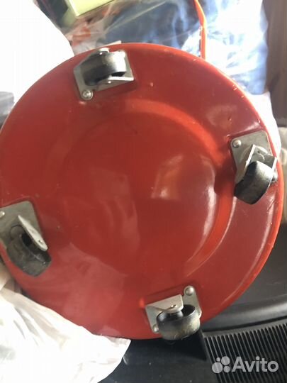 Продам б/у пылесос Тайфун М