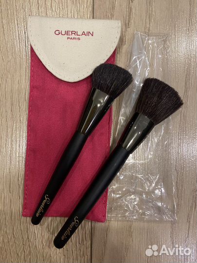 Кисти Кисточки MAC clarins guerlain madre labs