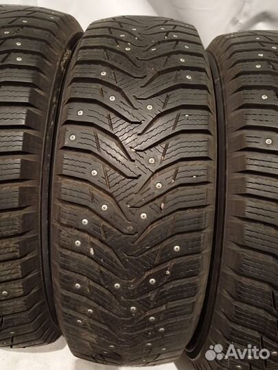 Kumho WinterCraft SUV Ice WS31 215/65 R17