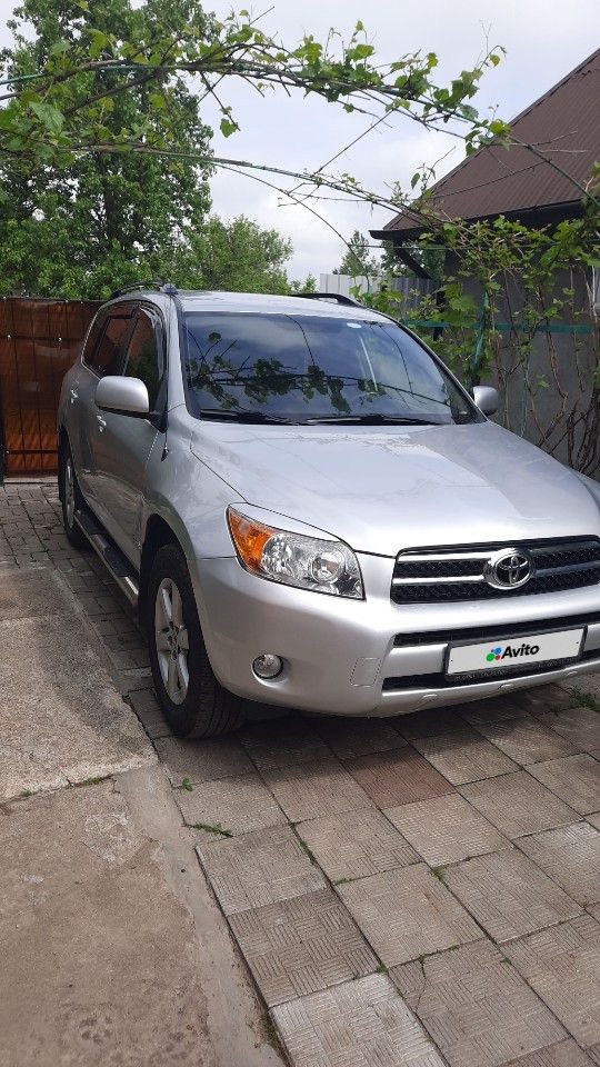 Toyota RAV4: фото владельца