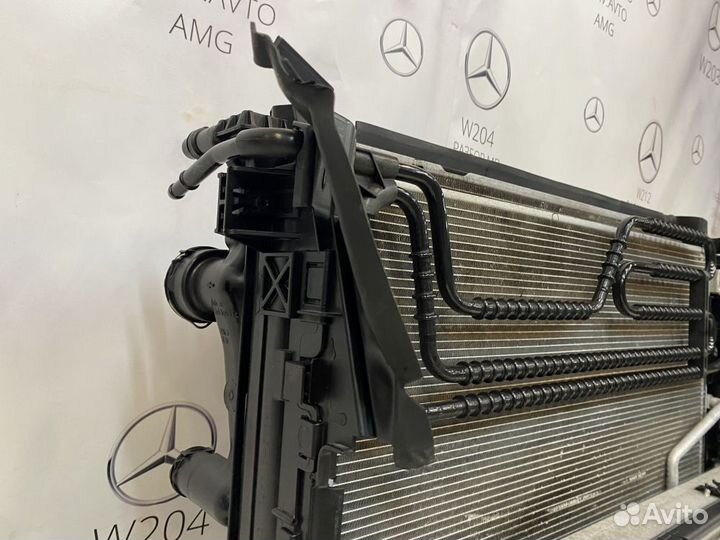 Основной радиатор Mercedes W212 W204 W207