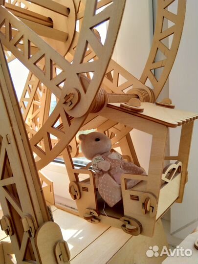 Колесо обозрения, игрушка-конструктор