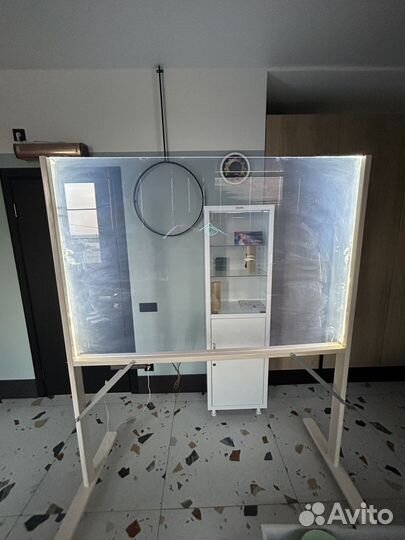 Прозрачная доска с подсветкой