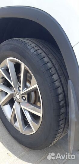 Yokohama BluEarth AE50 235/55 R18 100V