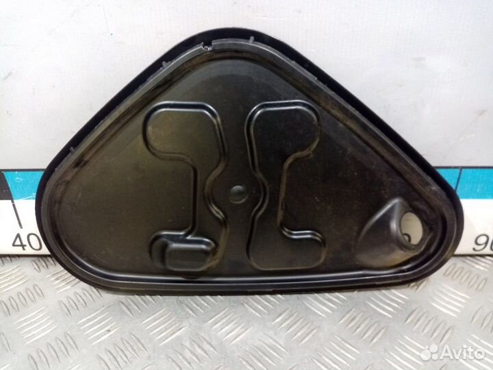 Б/У Накладка двери внутренняя задняя правая#001