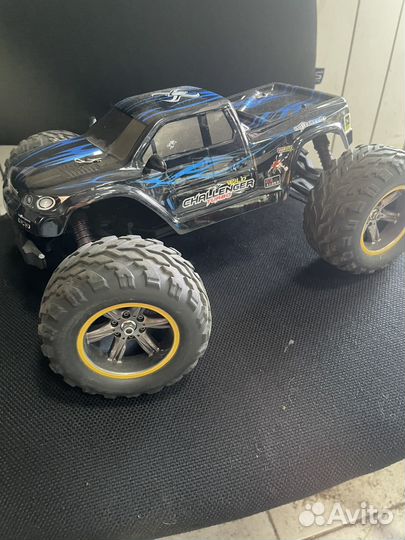 Радиоуправляемая машина 1:16