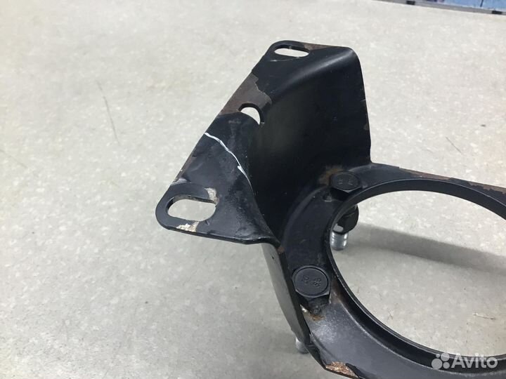 Кронштейн (сопут. товар) VAZ niva -2121