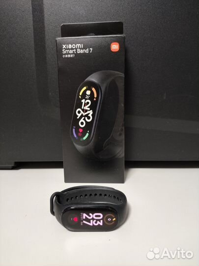 Смарт часы / браслет Xiaomi SMART Band 7