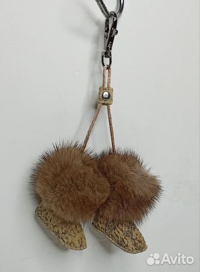 Меховые сувениры